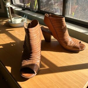 Paul Green Cayenne Tan Peep-Toe Heeled Boots